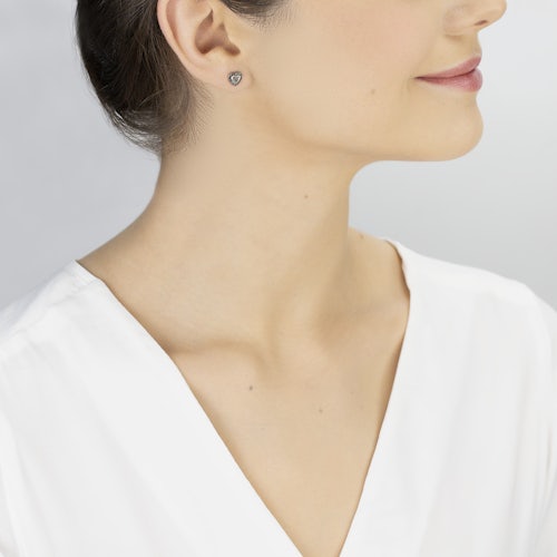 Kolczyki serce Savicki: złote, czarne diamenty